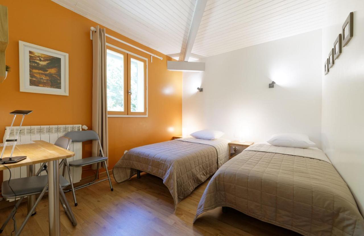 Chambre D'Hotes De Charme A La Maison Bleue Savignac-Mona Exterior photo