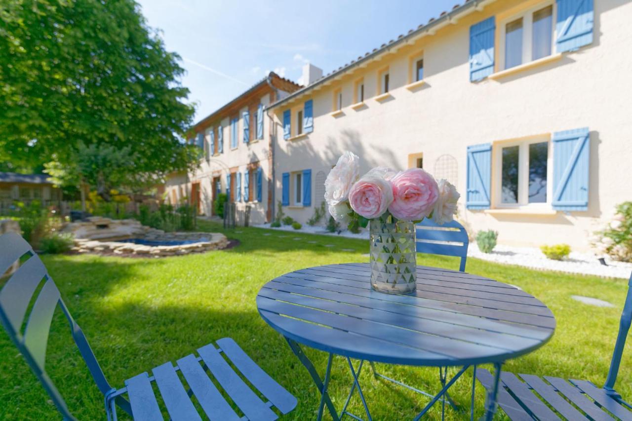 Chambre D'Hotes De Charme A La Maison Bleue Savignac-Mona Exterior photo